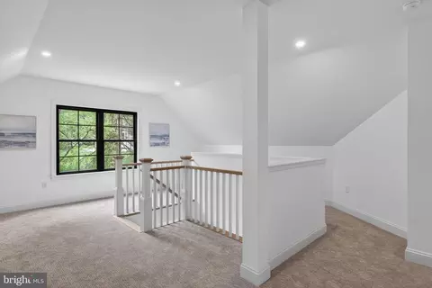 Entry Way - 828 Summit Rd, Penn Valley, PA 19072 photo 14 of 14