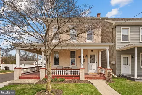 145 Main St, East Greenville, PA 18041