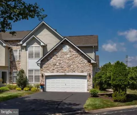 135 Birkdale Dr, Blue Bell, PA 19422