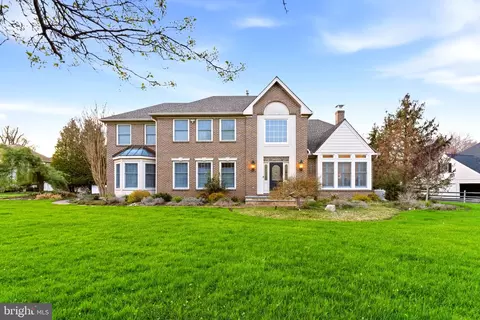 201 Wolf Ln, Ambler, PA 19002