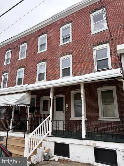 310 Grove St, Bridgeport, PA 19405