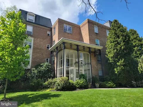 264 W Montgomery Ave #304, Haverford, PA 19041