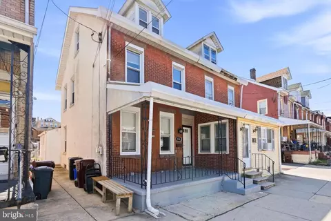 106 W 5th St, Bridgeport, PA 19405