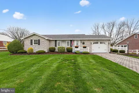 433 Washington St, East Greenville, PA 18041