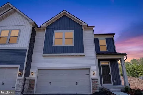 616 Liberty Ridge Rd, Horsham, PA 19044