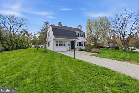 529 Shortridge Dr, Wynnewood, PA 19096