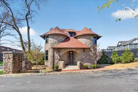 701 S Bethlehem Pike, Ambler, PA 19002
