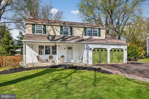 1210 Hunter Hill Dr, Lansdale, PA 19446