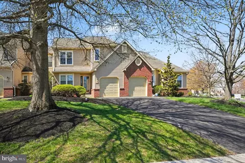 129 Pinecrest Ln, Lansdale, PA 19446