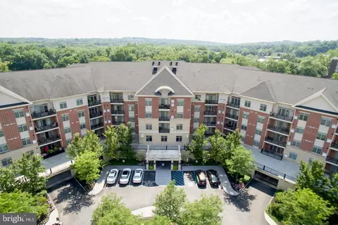 525 Carson Ter, Huntingdon Valley, PA 19006