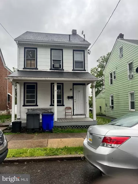 14 E 2nd St, Pottstown, PA 19464