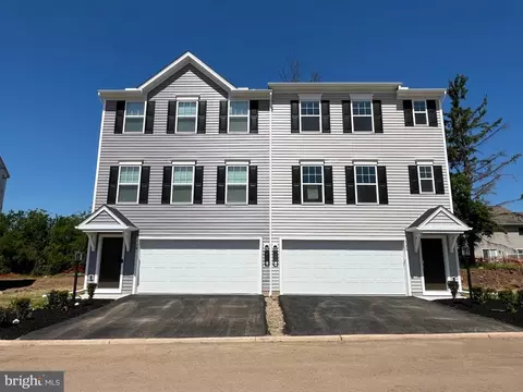 734 Fawn Way #LOT 13, Pennsburg, PA 18073
