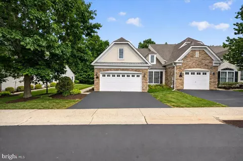377 Brittany Ct, Souderton, PA 18964