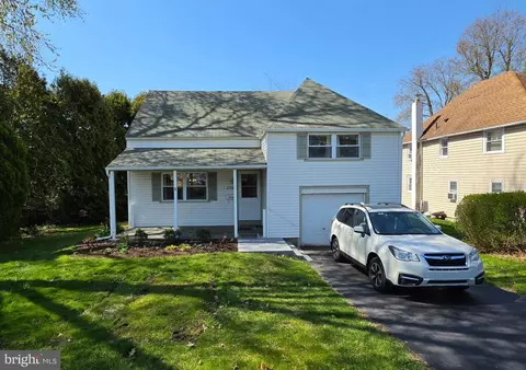 2538 Woodland Rd, Abington, PA 19001