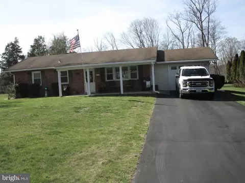 109 Woodland Ave, Schwenksville, PA 19473