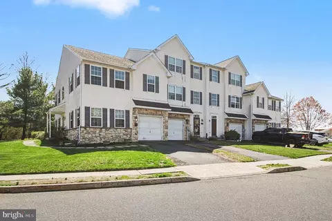 1498 Laura Ln, Pottstown, PA 19464