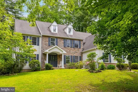 1425 Lindsay Ln, Jenkintown, PA 19046