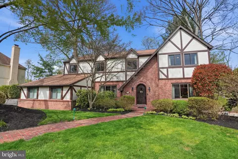 1964 Melmar Rd, Huntingdon Valley, PA 19006
