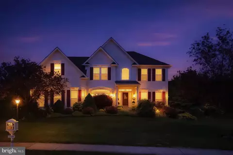 1034 Runaway Dr, Pennsburg, PA 18073