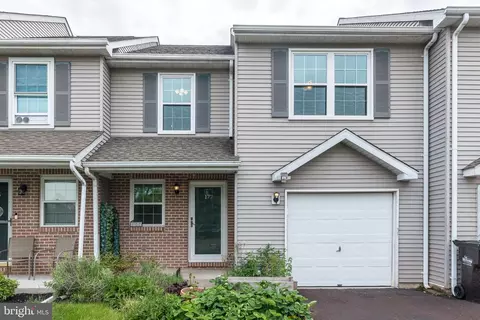 177 Seckel Ct, Telford, PA 18969