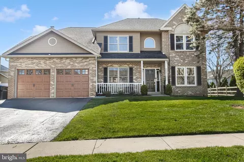 154 Hunsicker Dr Apt, Collegeville, PA 19426