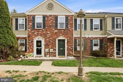 32 Coventry Ct #111 U-32, Blue Bell, PA 19422