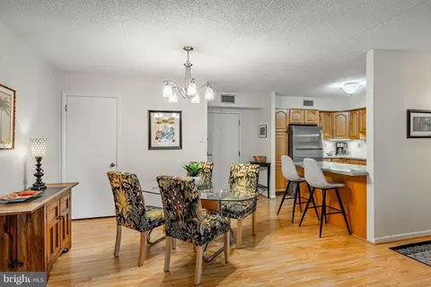 10719 Valley Forge Cir #719, King Of Prussia, PA 19406
