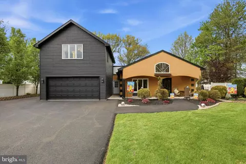 228 Bridge St, Collegeville, PA 19426