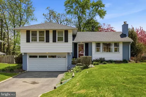 12 Betsy Ln, Ambler, PA 19002