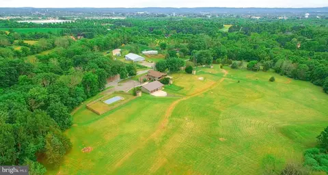 2071 Baus Rd, East Greenville, PA 18041