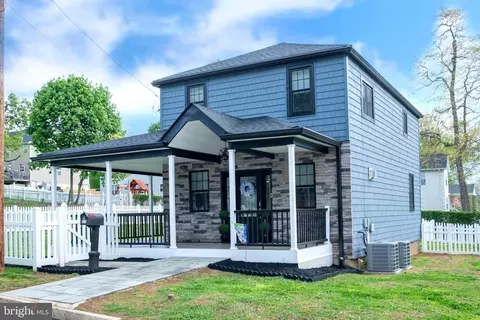 298 Summit Ave, Conshohocken, PA 19428