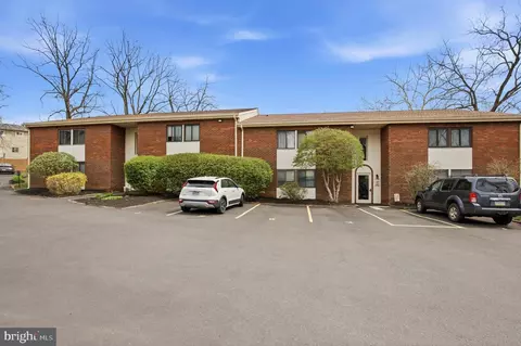 5 Hatters Ct #5, Hatboro, PA 19040