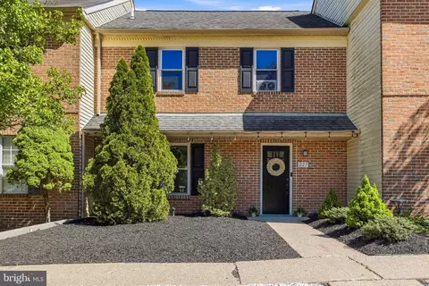 227 Zieglerville Rd, Schwenksville, PA 19473