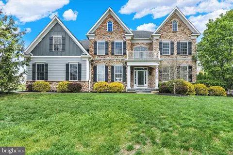 409 Ace Cir, Harleysville, PA 19438