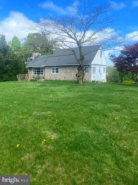 1070 Main St, Linfield, PA 19468