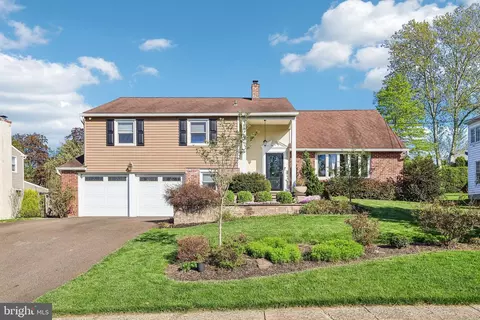 2291 Packard Ave, Huntingdon Valley, PA 19006
