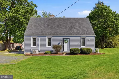 558 Gilbertsville Rd, Gilbertsville, PA 19525