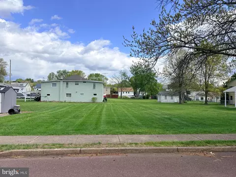 47 W 10th St, Pottstown, PA 19464