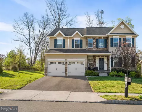 3009 Lynwood Ct, Pennsburg, PA 18073
