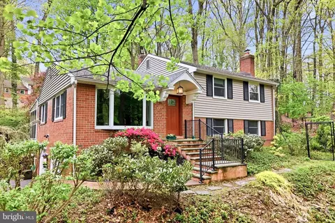 Exterior - 573 Brookwood Rd, Wayne, PA 19087 photo 2 of 7