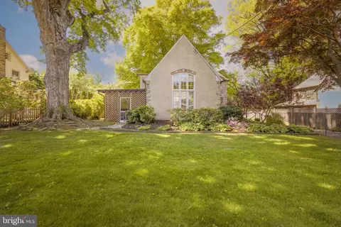 330 Marvin Rd, Elkins Park, PA 19027