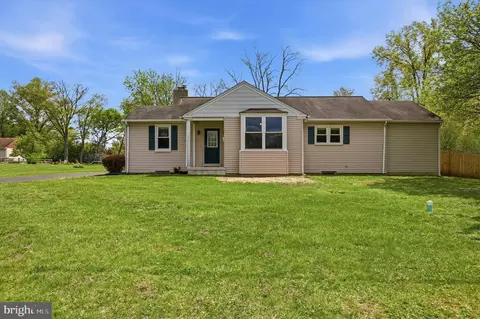 713 S Towamencin Ave, Lansdale, PA 19446