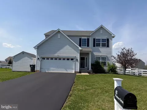 85 Windover Dr, Gilbertsville, PA 19525