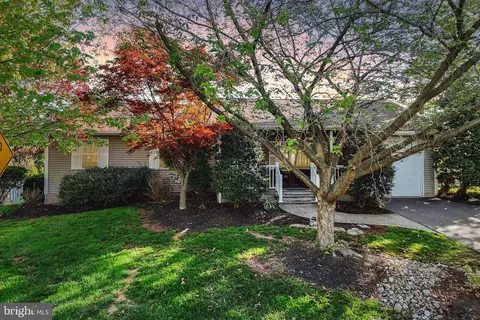 739 Ash Rd, Trappe, PA 19426