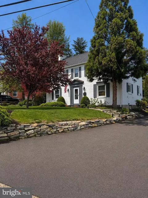 611 Twickenham Rd, Glenside, PA 19038