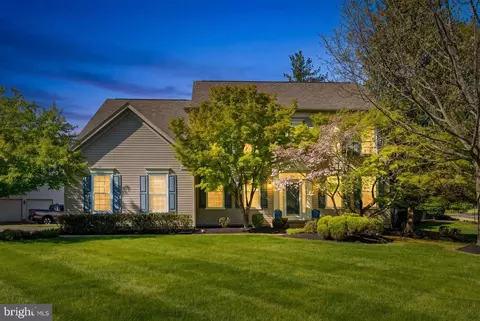 602 Dunburry Dr, Ambler, PA 19002
