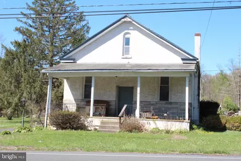 1462 N Gravel Pike Apt, Perkiomenville, PA 18074