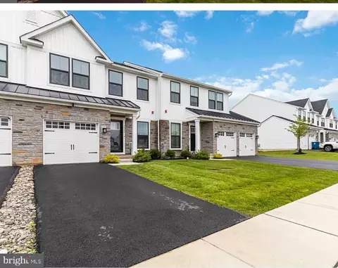 7944 Milltown Cir, Cheltenham, PA 19012