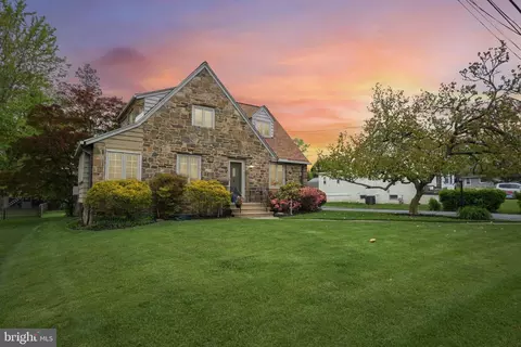 123 Montgomery Ave, Norristown, PA 19401