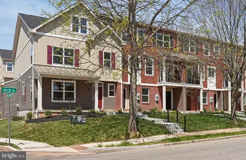222 Chapel Ct #25W, Norristown, PA 19401
